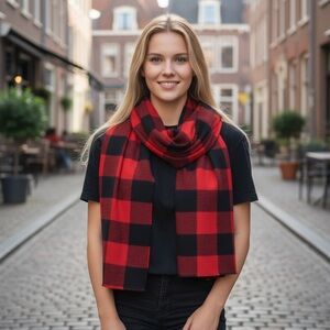 Old Navy buffalo check polarfleece soft cozy unisex scarf ONE SIZE black red